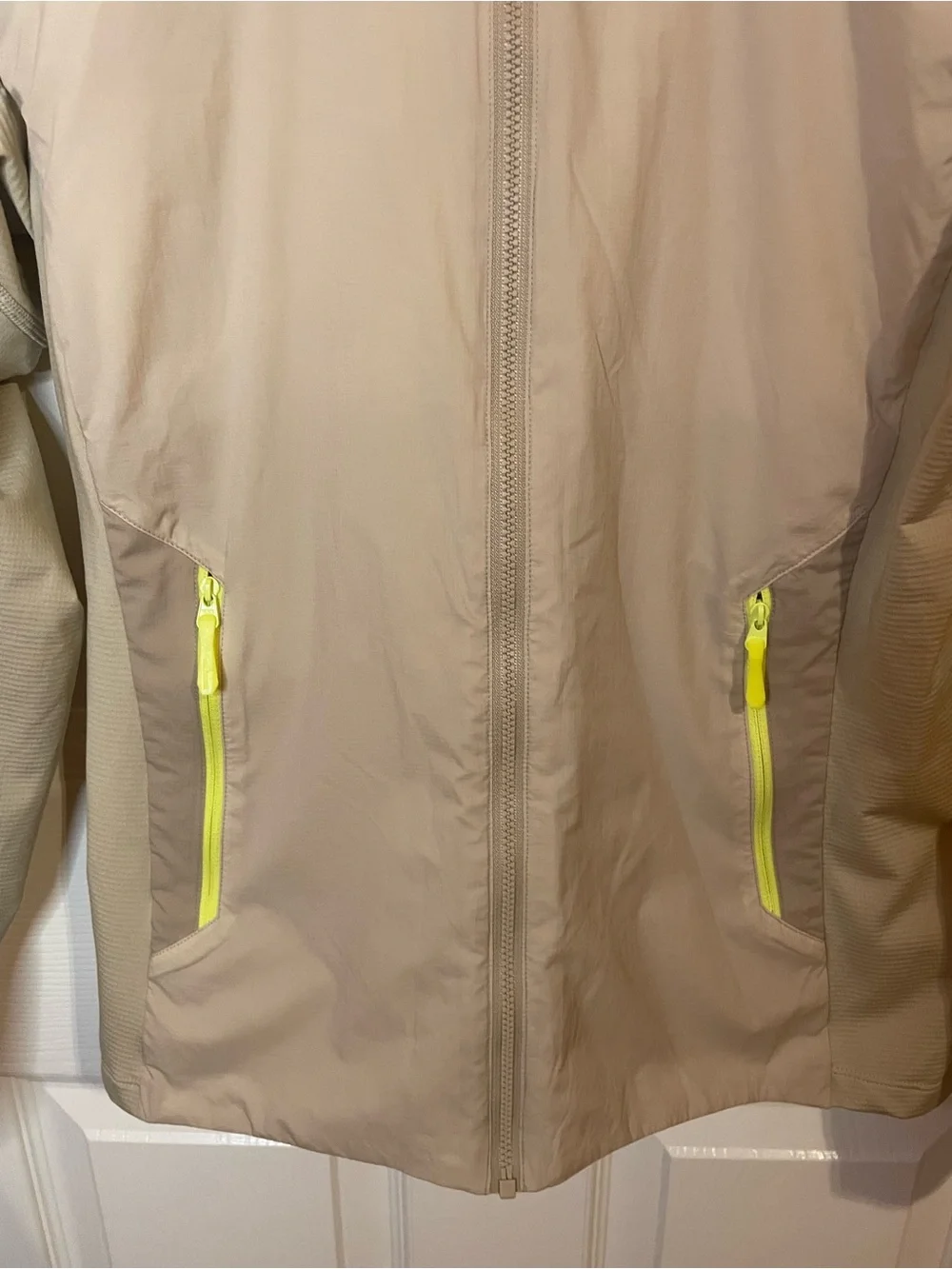 Arcteryx brand arc’teryx